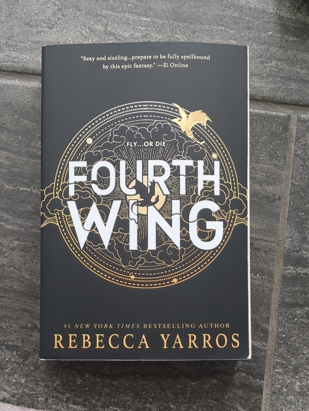 Fourth Wing - Black & Gold Paperback